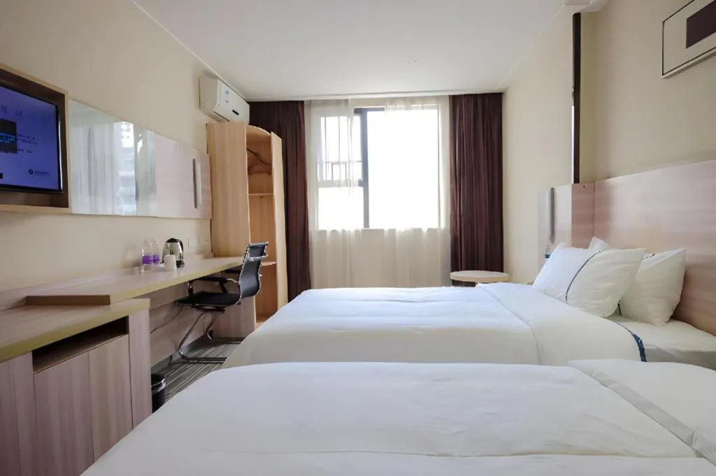 Bed in City Comfort Inn Nanning Dashatian Metro Station