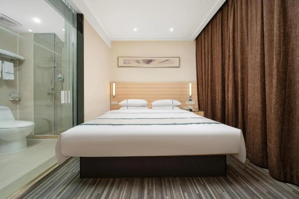 Bed in City Comfort Inn Nanning Dashatian Metro Station