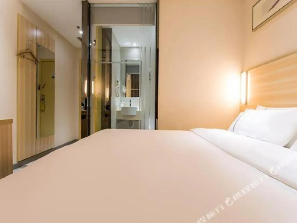 Bed in City Comfort Inn Nanning Dashatian Metro Station