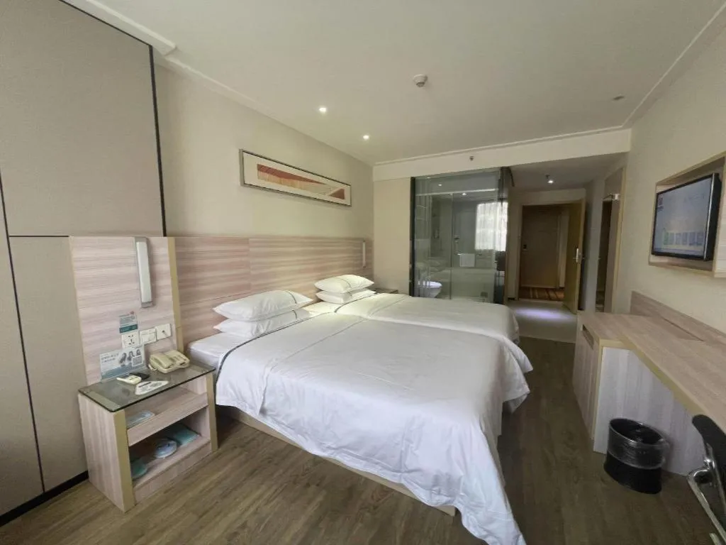 Bed in City Comfort Inn Nanning Dashatian Metro Station