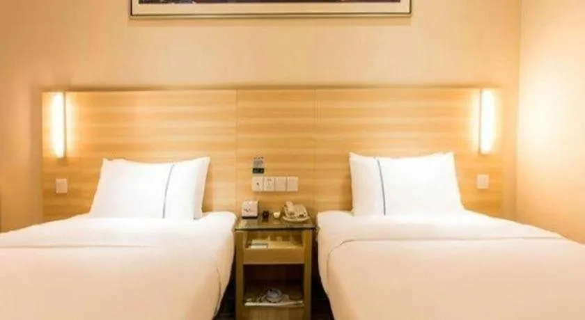 Bed in City Comfort Inn Nanning Dashatian Metro Station