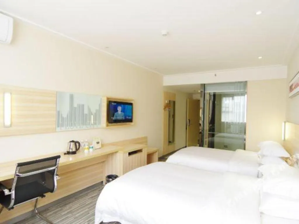 Bed in City Comfort Inn Nanning Dashatian Metro Station