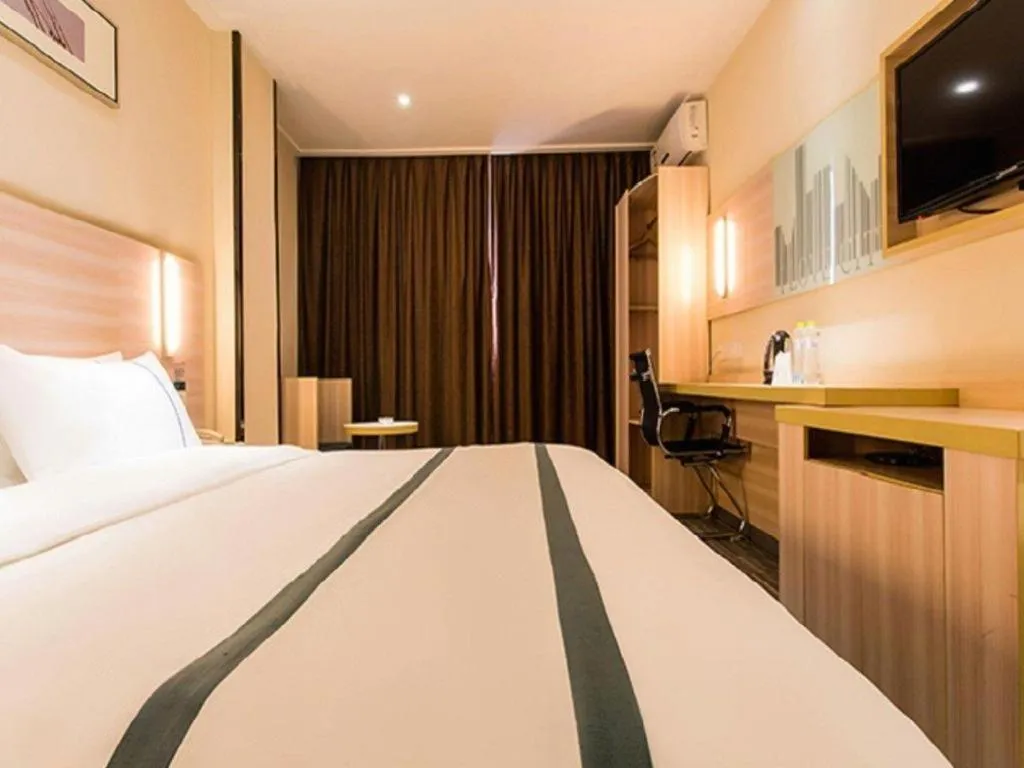 Bed in City Comfort Inn Nanning Dashatian Metro Station