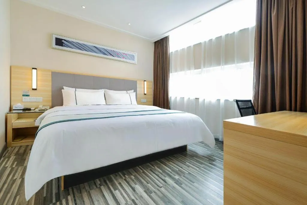 Bed in City Comfort Inn Guiyang Yan'an Middle Road Fountain Metro Station