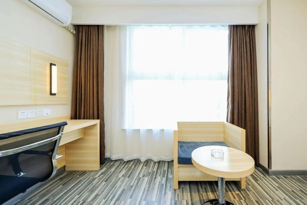 City Comfort Inn Guiyang Yan'an Middle Road Fountain Metro Station