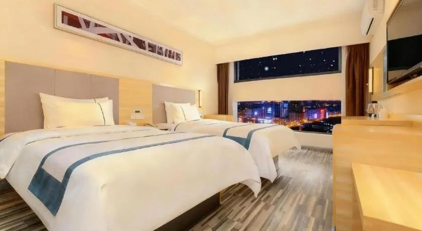 Bed in City Comfort Inn Guiyang Yan'an Middle Road Fountain Metro Station