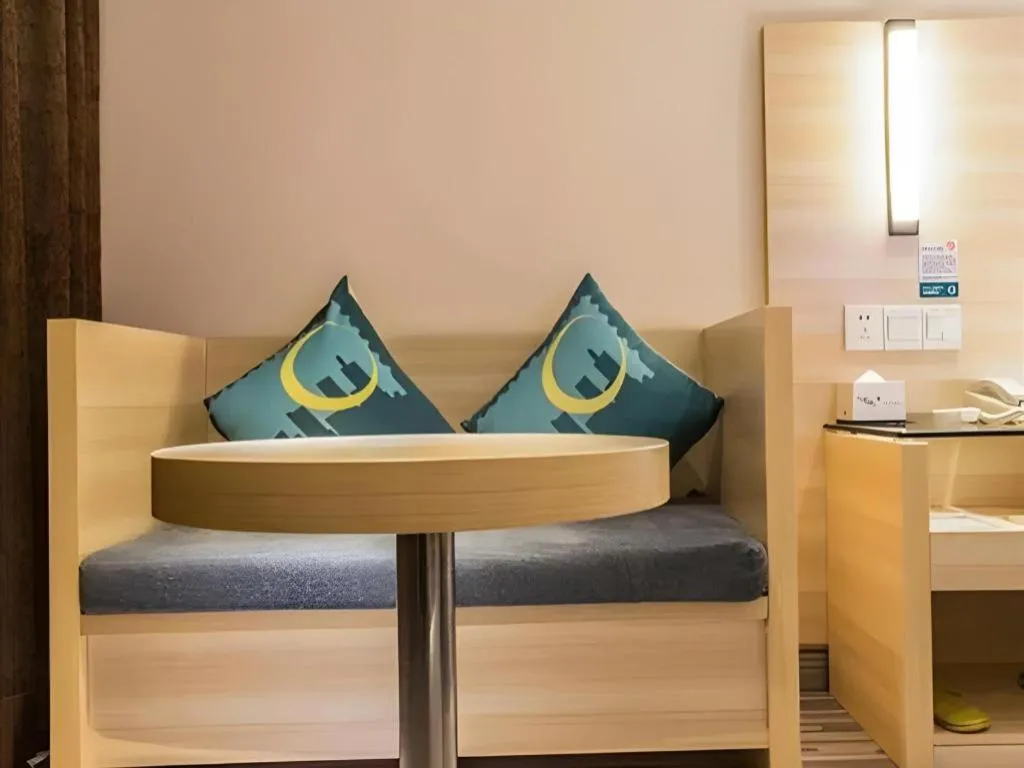 City Comfort Inn Guiyang Yan'an Middle Road Fountain Metro Station