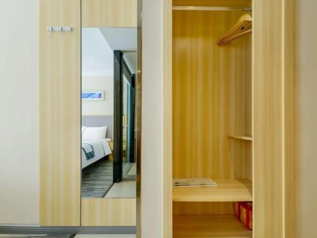 Bed in City Comfort Inn Guiyang Yan'an Middle Road Fountain Metro Station