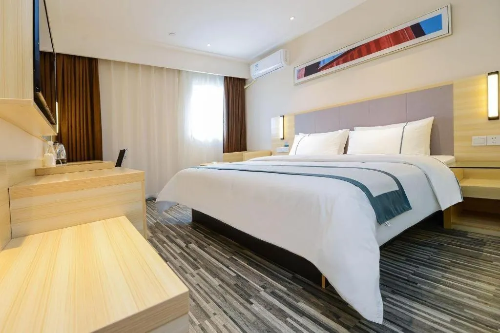 Bed in City Comfort Inn Guiyang Yan'an Middle Road Fountain Metro Station