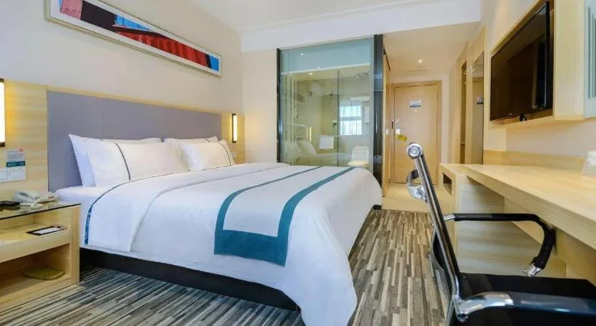 Bed in City Comfort Inn Guiyang Yan'an Middle Road Fountain Metro Station