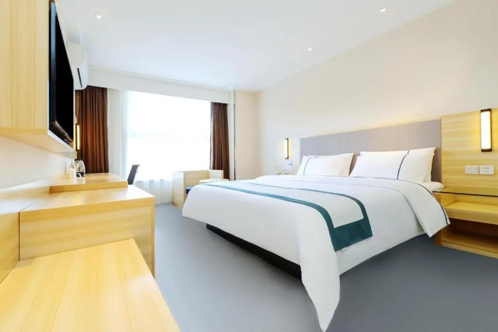 Bed in City Comfort Inn Guiyang Yan'an Middle Road Fountain Metro Station