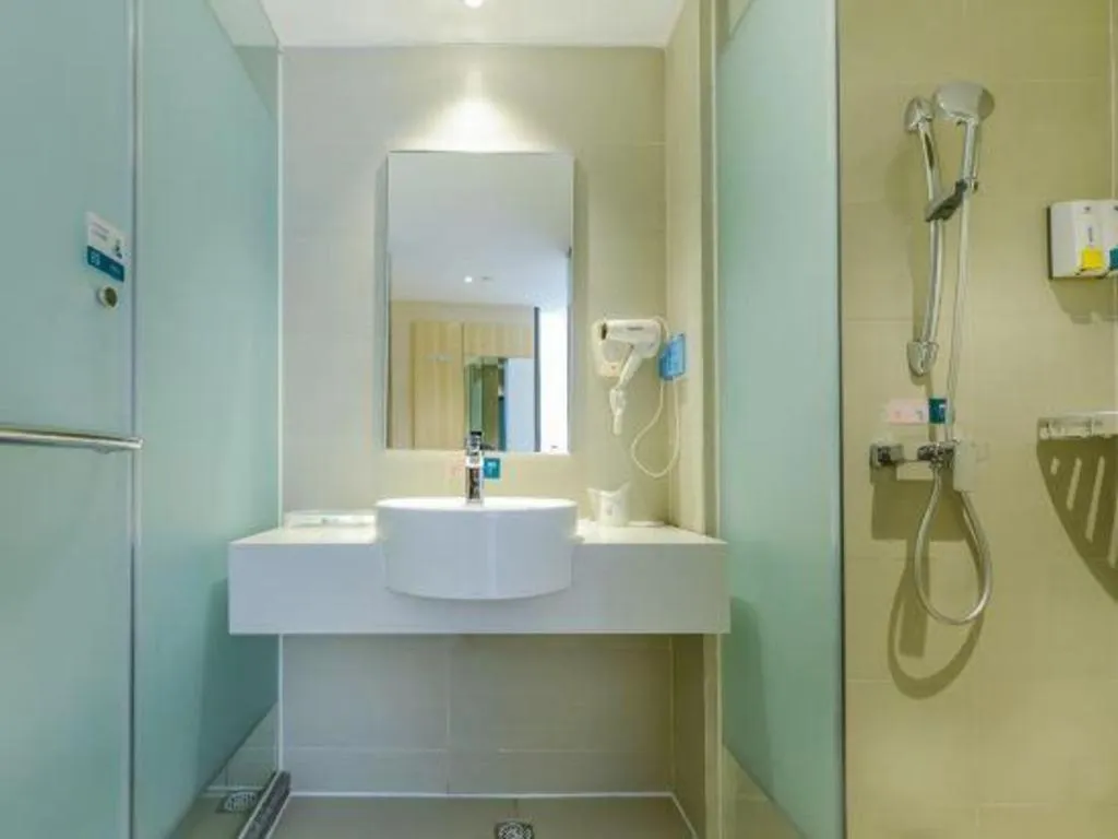 City Comfort Inn Guiyang Yan'an Middle Road Fountain Metro Station