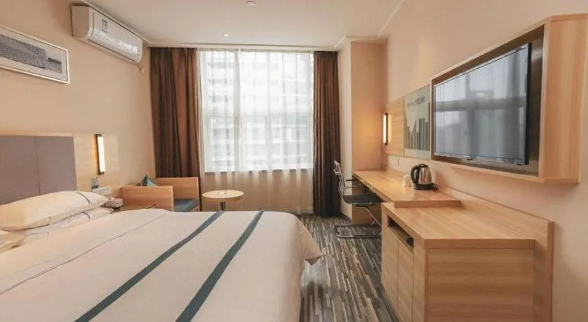 Bed in City Comfort Inn Guiyang Yan'an Middle Road Fountain Metro Station