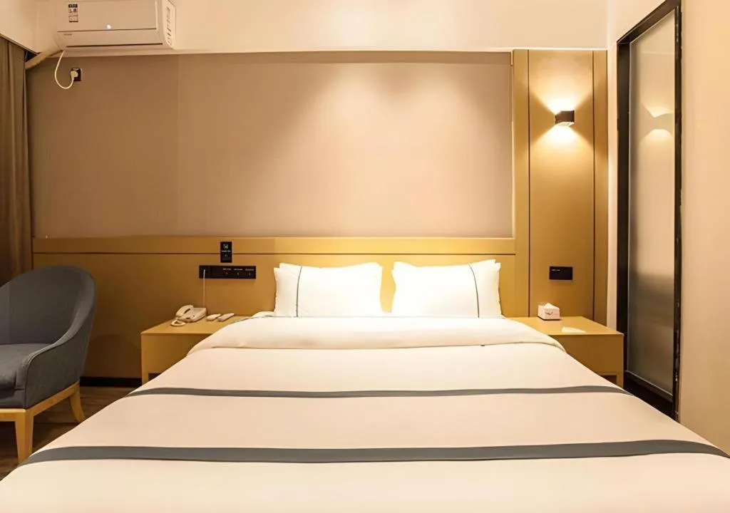 Bed in City Comfort Inn Nanning Guangxi University Xinyang Road