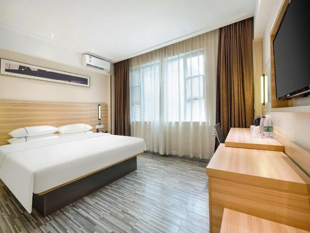 Bed in City Comfort Inn Baise Tiandong