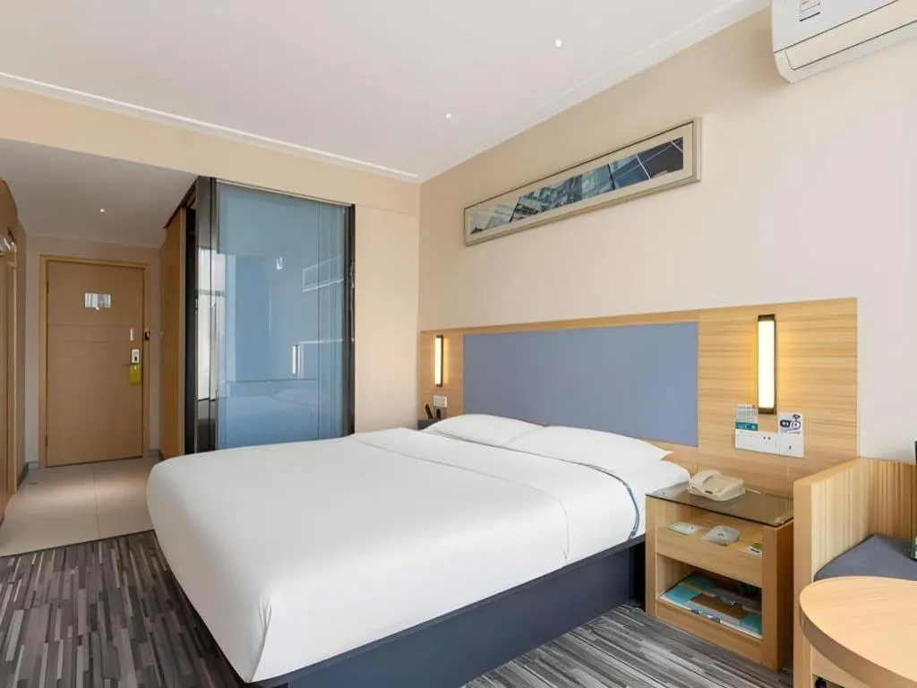 Bed in City Comfort Inn Shantou Daxue Road