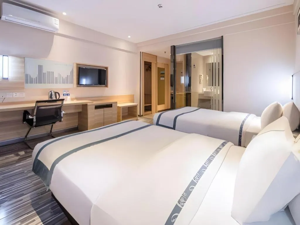 Bed in City Comfort Inn Shantou Daxue Road