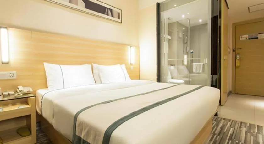 Bed in City Comfort Inn Nanning Wuyi Fude