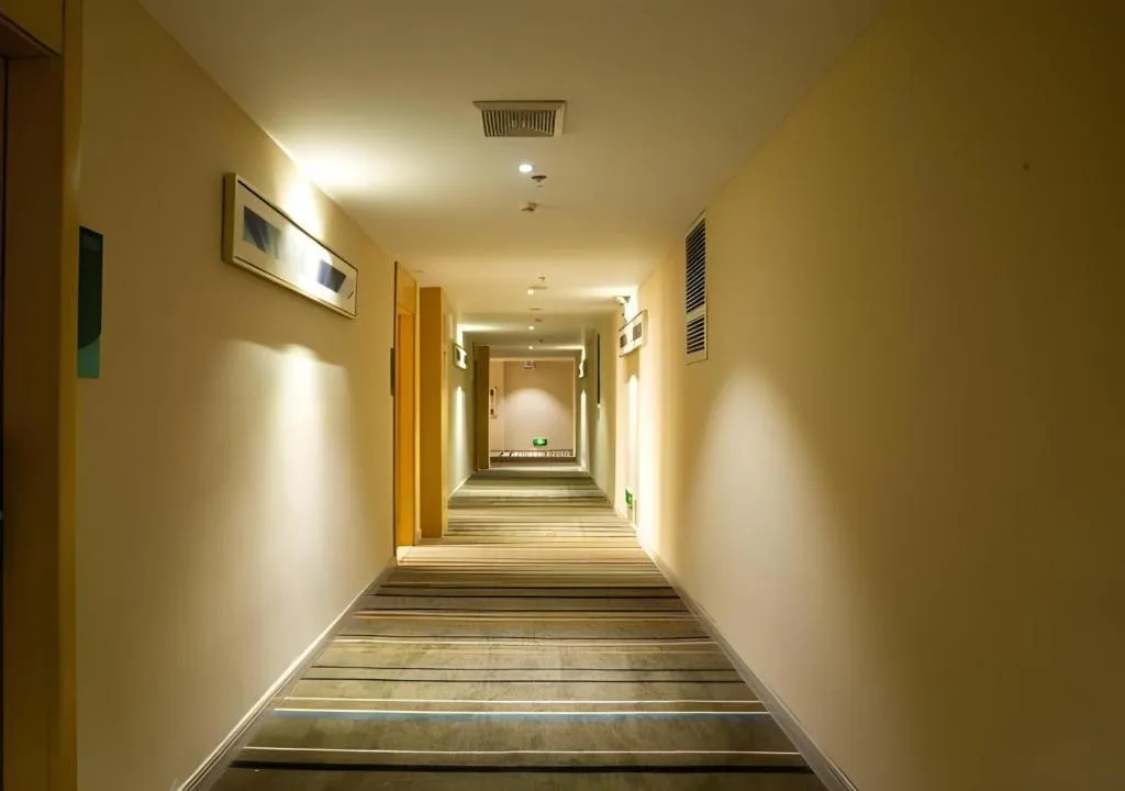 City Comfort Inn Huanggang Tuanfeng Passenger