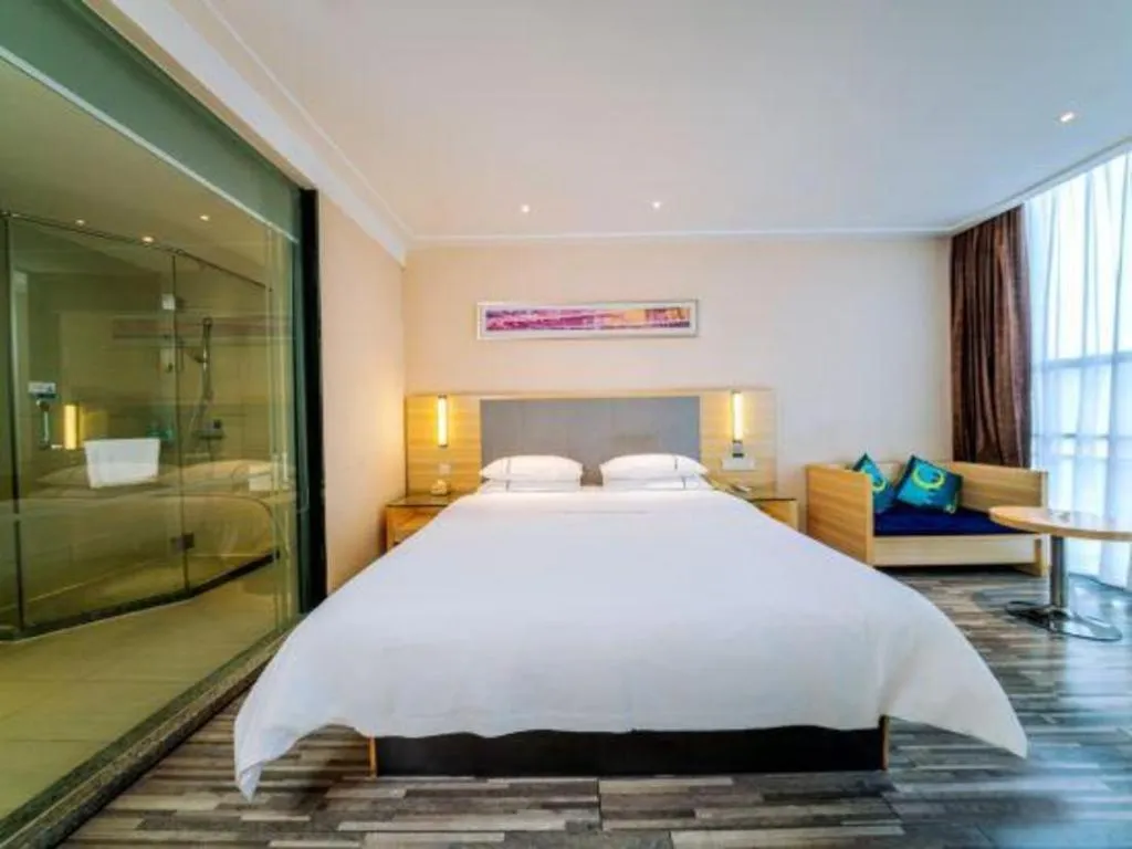 Bed in City Comfort Inn Guilin Quanzhou Zhongxin Square