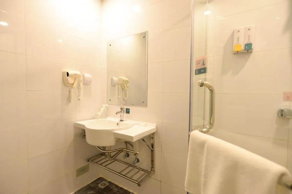 City Comfort Inn Zhuhai Qinglv Middle Road Riyuebei Grand Theater