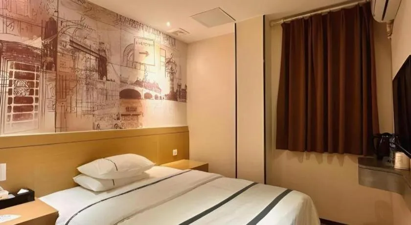 Bed in City Comfort Inn Zhuhai Qinglv Middle Road Riyuebei Grand Theater