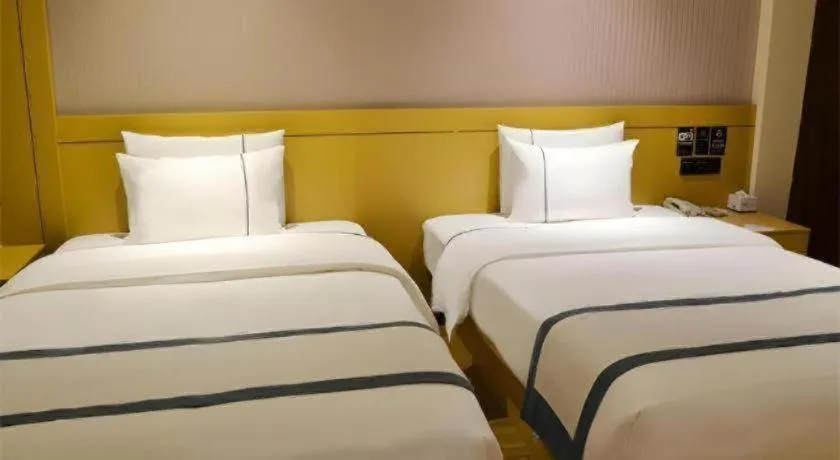 Bed in City Comfort Inn Yulin Yufu Road Industrial Products Market