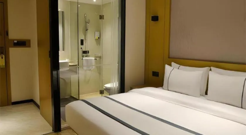 Bed in City Comfort Inn Yulin Yufu Road Industrial Products Market