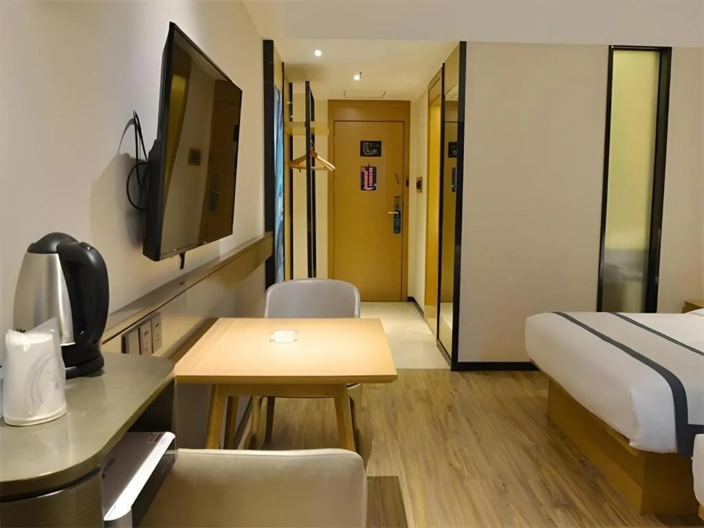 Bed in City Comfort Inn Yulin Yufu Road Industrial Products Market