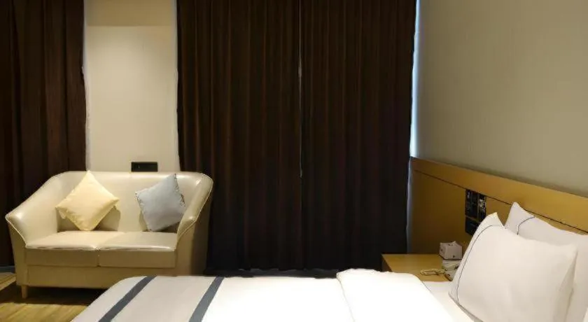 Bed in City Comfort Inn Yulin Yufu Road Industrial Products Market