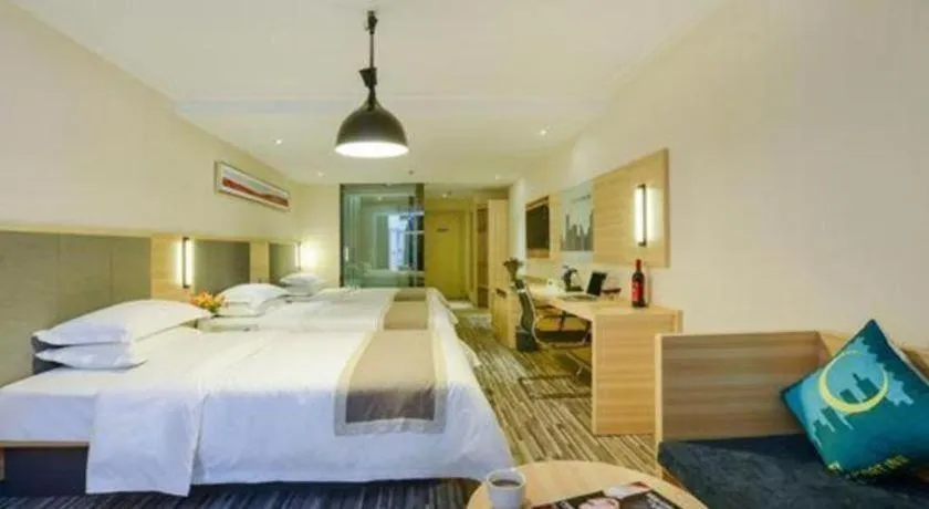 Bed in City Comfort Inn Chongqing Yuzhong District Daping Hospital