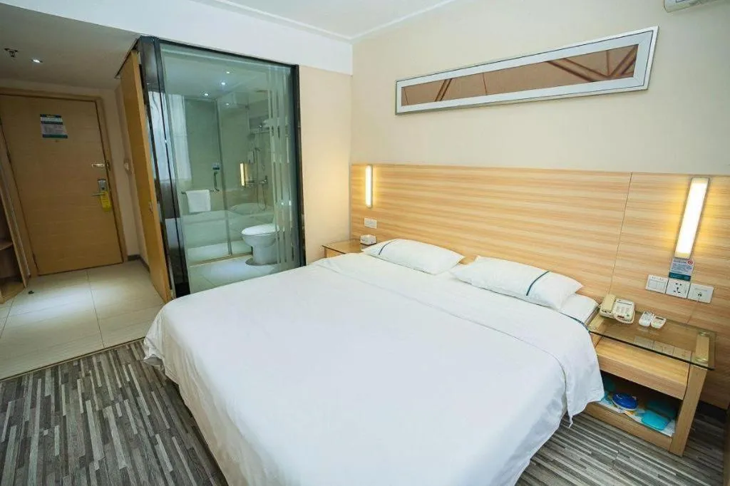 Bed in City Comfort Inn Chongqing Yuzhong District Daping Hospital