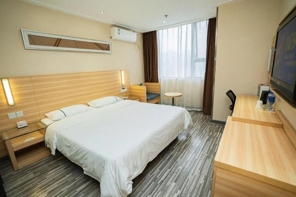 Bed in City Comfort Inn Chongqing Yuzhong District Daping Hospital