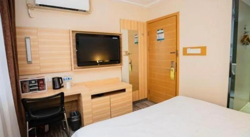 Bed in City Comfort Inn Chongqing Yuzhong District Daping Hospital