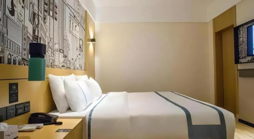 Bed in City Comfort Inn Beiliu Yongfeng Plaza Chengnan Bus Station