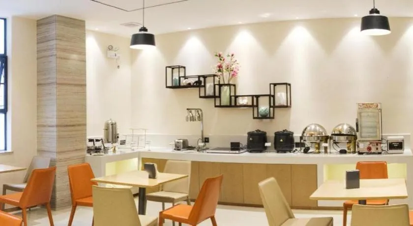 City Comfort Inn Beiliu Yongfeng Plaza Chengnan Bus Station