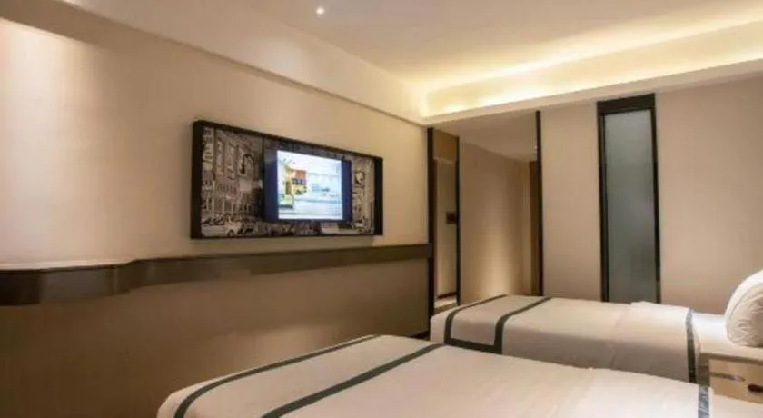 Bed in City Comfort Inn Beiliu Yongfeng Plaza Chengnan Bus Station