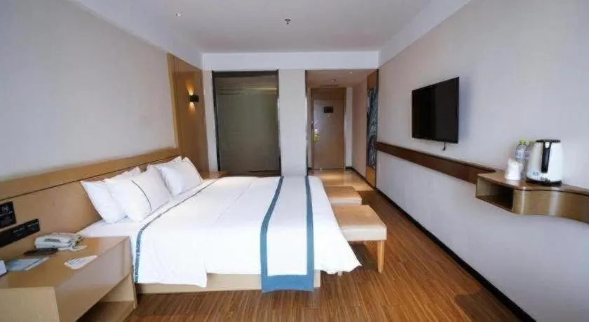 Bed in City Comfort Inn Zhanjiang Xuwen Port Wharf Passenger Station