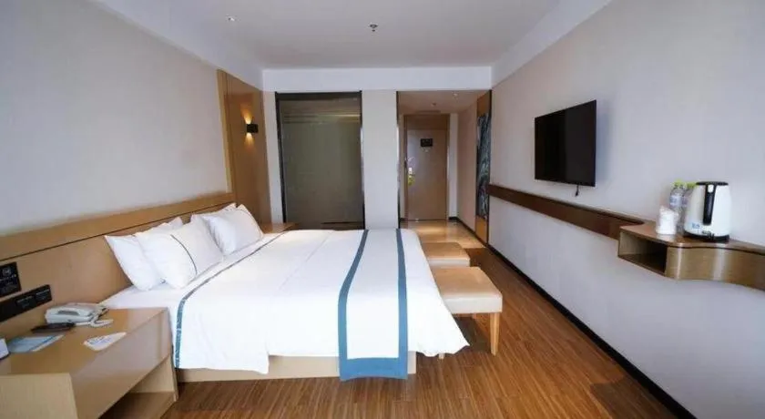 Bed in City Comfort Inn Zhanjiang Xuwen Port Wharf Passenger Station