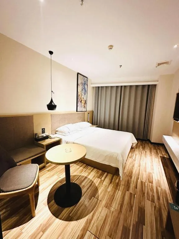 Bed in City Comfort Inn Tianmen Xincheng Walmart