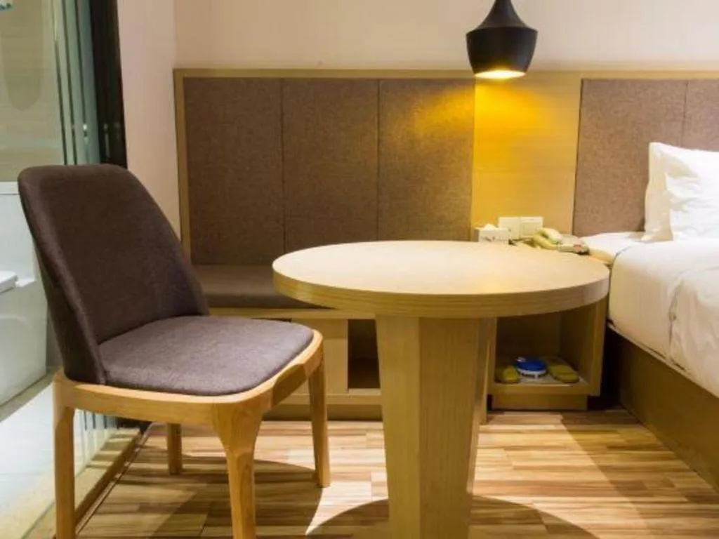 Bed in City Comfort Inn Tianmen Xincheng Walmart