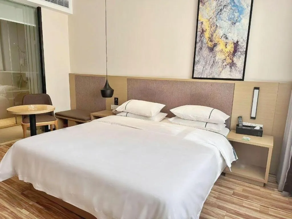 Bed in City Comfort Inn Tianmen Xincheng Walmart