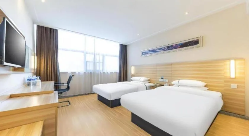 Bed in City Comfort Inn Jingmen Zhongjian Jinxiang Square