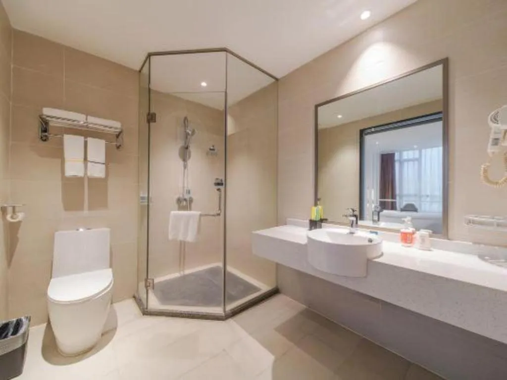 City Comfort Inn Maoming Xinyi Yudu Park