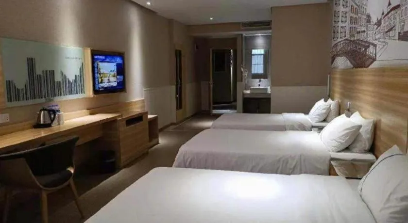 Bed in City Comfort Inn Jingzhou Railway Station Fantawild