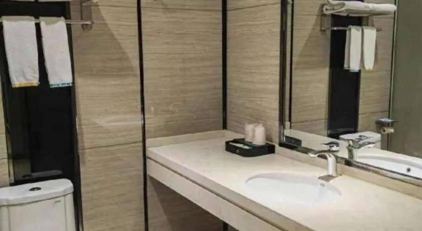 City Comfort Inn Jingzhou Railway Station Fantawild