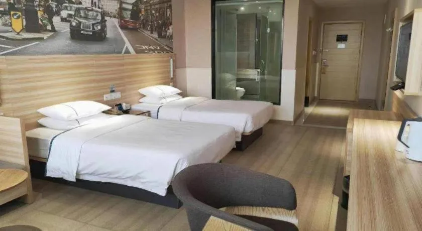 Bed in City Comfort Inn Jingzhou Railway Station Fantawild
