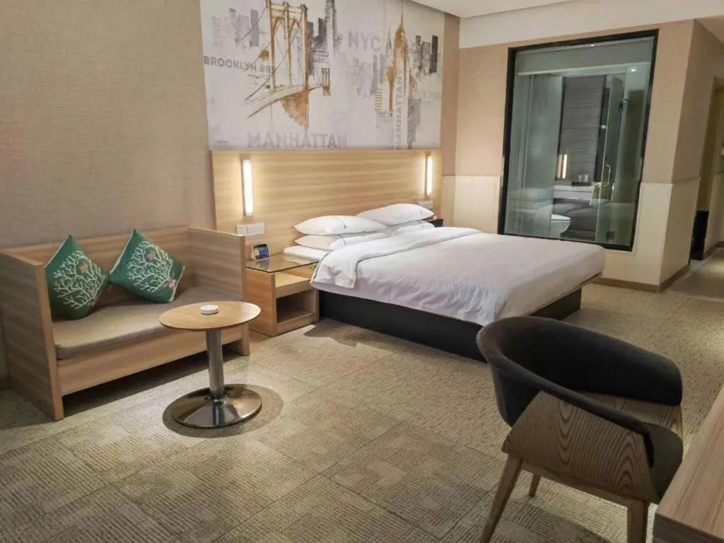 Bed in City Comfort Inn Jingzhou Railway Station Fantawild