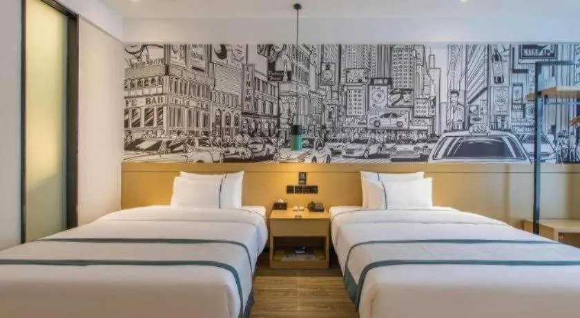 Bed in City Comfort Inn Jingzhou Railway Station Fantawild