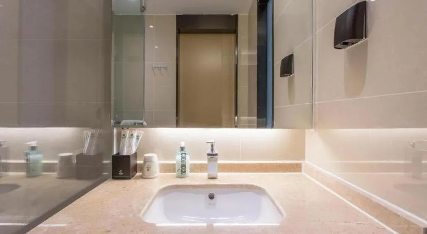 City Comfort Inn Jingzhou Railway Station Fantawild